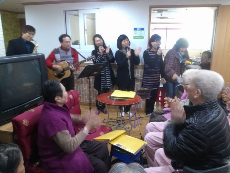 11년/11월 천상소망요양병원 하영찬양단 공연