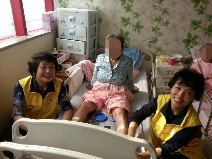 13년11월 사랑의지팡이 발마사지 봉사