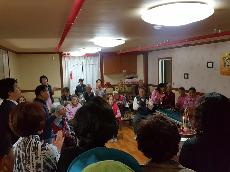 18년5월  큰빛교회사랑의지팡이 위문공연