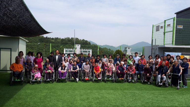 큰빛교회 사랑의지팡이 자원봉사